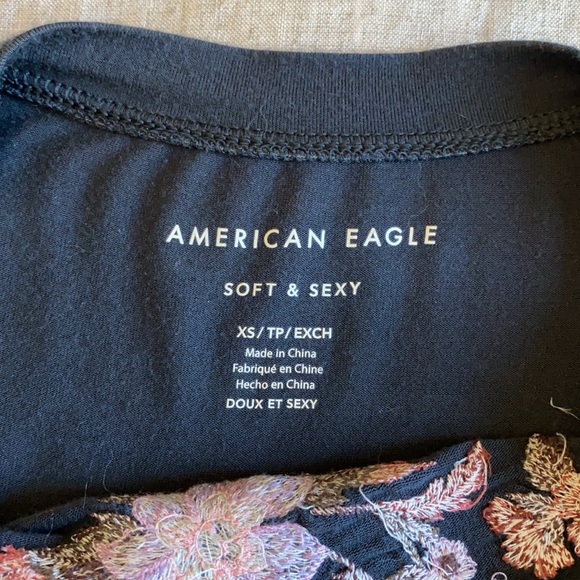 Navy T-Shirt with Embroidered Flowers - Picture 3 of 3